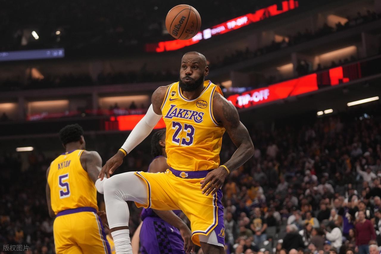 开云体育app-耻辱输球！詹姆斯根本不防守！威少复仇湖人，东契奇空砍42+7+8+4
