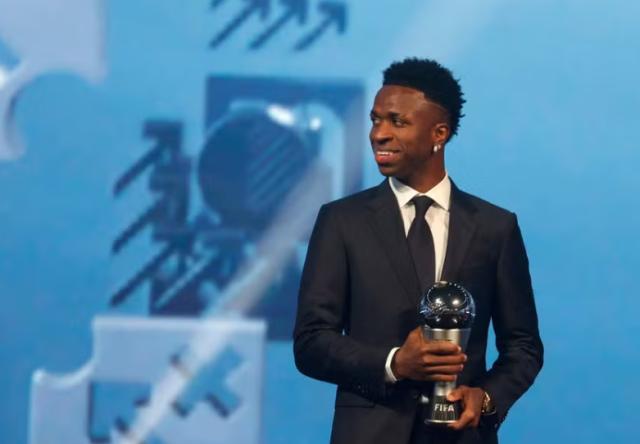 开云体育-维尼修斯当选世界足球先生 内马尔没拿的奖他拿了