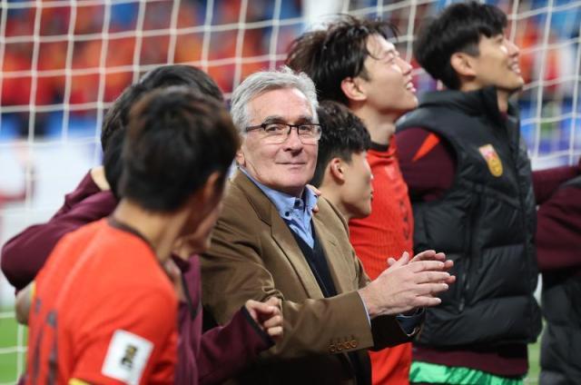 马德兴：国足27人无甚新意 费南多或成唯一变数