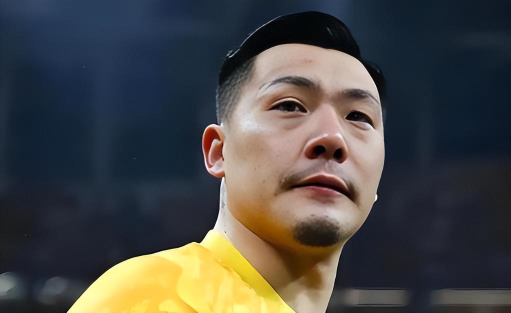 开云体育-大连英博门将位置或迎来新大鱼首秀，踢上港就将亮相，值得期待